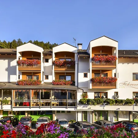 Hotel Foehrenhof-2